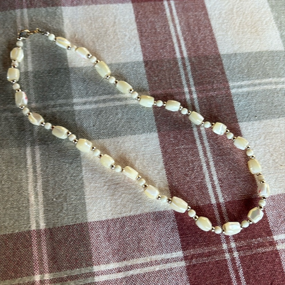 16 inch choker, pearly shells alternating little gold/ pearl beads